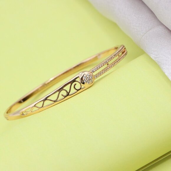 Elegant Rose Gold Bangle with Filigree & Sparkling Center Stone, XPBL0418 - Picture 1 of 12